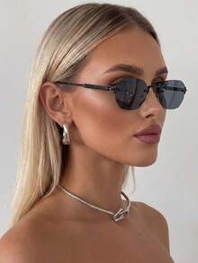 1 Pair Women's Gray Polygon Frameless Metal Leg Street Style Fashion Glasses - Grey - View 2