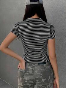 Camiseta casual de manga corta de ajuste ceñido y cuello de mujer, color liso, color negro - Negro 2 - Ver 3