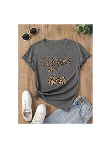 Camiseta de manga corta ajustada de verano para mujer YOCASA con cuello redondo y estampado de pintura al óleo, flores, corazones, cerezas y letras. Tela sencilla y casual, estilo deportivo, ideal para uso diario y citas de San Valentín. 1 pieza, 180g Pure Heavy, 95% poliéster 5% spandex - Gris - Ver 2