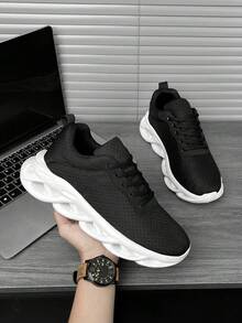 Zapatos deportivos clásicos negros y blancos para hombre / Zapatillas de running versátiles y transpirables con suela calada - en blanco y negro - Ver 5