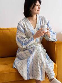 2026 New French Blue Floral Bathrobe, Sweet Wearable Quick-Dry Unisex Robe, Mid-Length, Suitable For All Seasons - Blue Flower - View 4