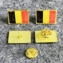 5枚金属和树脂材质的世界各国国旗徽章，包括国旗形状和金属奖章徽章，适合庆祝活动和日常装饰。 - 彩色 - 查看 61