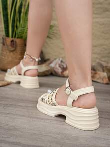 Giày sandal đế xuồng dày dặn thời trang mới mùa hè 2026 dành cho nữ, quai màu be, giúp tăng chiều cao, thon gọn, kiểu dáng cổ điển đa năng, hở mũi, thích hợp đi biển. - Màu be - Xem 5