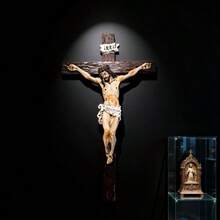 Resin Cross Pendant, Decorative Item For Church/Home Religious Display - 1PC - View 8