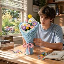 Eternal Flower Bouquet Building Blocks, DIY Mini Particle Bricks, Unfading Floral Decor, Desktop Home Decoration, Perfect Gift For Graduation/Birthday/Valentine's Day - Multicolor - View 4