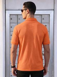 Camisa polo de manga corta de unicolor para hombres, camisa de manga corta para hombres, camisa de golf casual de color minimalista, adecuada para uso diario casual, salidas de fin de semana, actividades al aire libre, aventuras de viaje, entornos de trabajo relajados o ocasiones semi-formales, adecuada como regalo para novio/esposo - Amarillo Mostaza - Ver 3