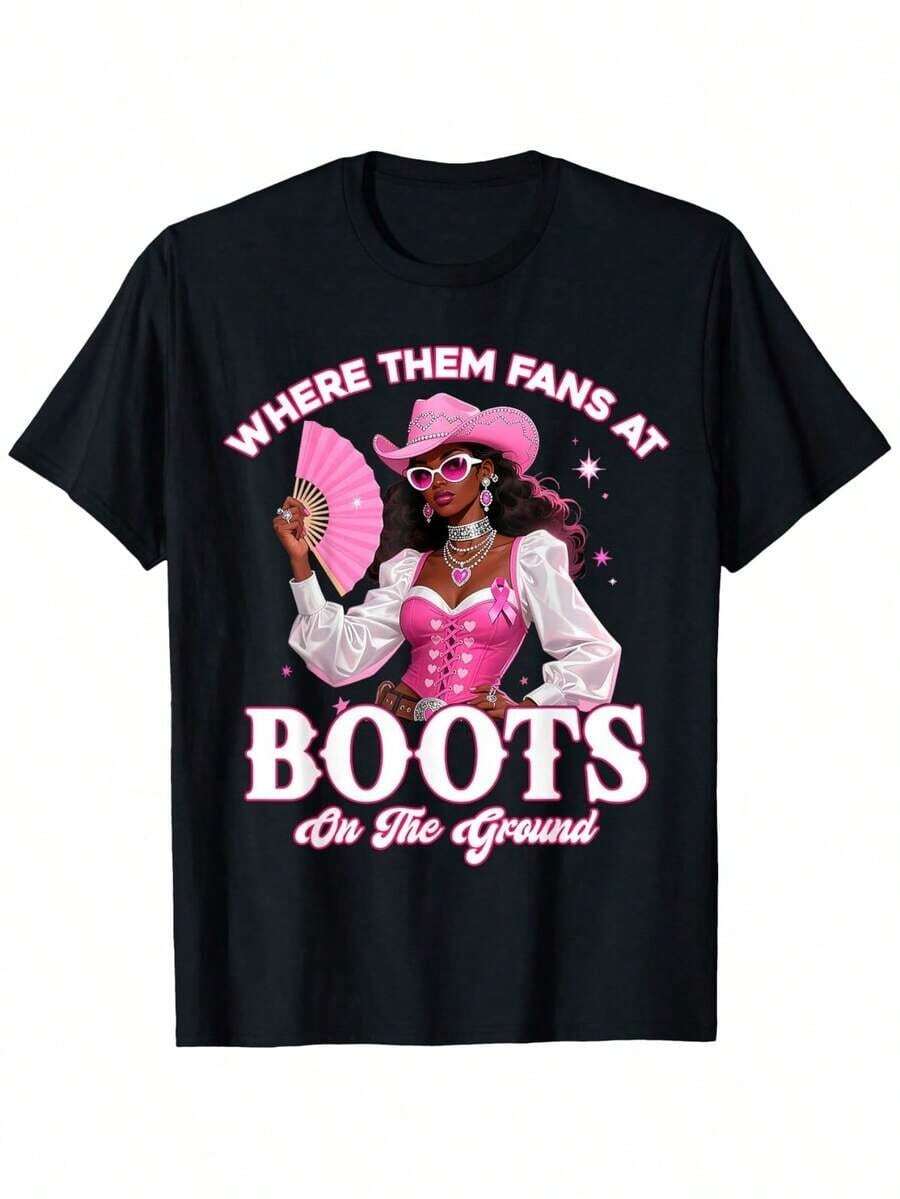 Black Denim Print T-Shirt - Western Culture Themed T-Shirt With The Slogan "Where The Fans At Boots On Da Gro" And Design, Casual Short-Sleeved Crew Neck T-Shirt, Suitable For Country Music Fans, For Everyday Wear And As A Holiday Gift. Cute Clothing, Fun T-Shirts For Women, Suitable For All Seasons And Any Occasion. - 黑色 - 查看 1