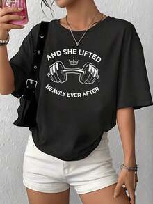 100% Cotton. The Graphic Depicts A Woman Lifting Weights With A Crown, Symbolizing Strength And Feminine Confidence In Her Lasting Happiness. Women's 100% Cotton Soft And Comfortable T-Shirt For Everyday Wear. Women's Simple Solid Color T-Shirt, Loose And Slim Fit Casual Short Sleeve - 黑色 - 查看 10