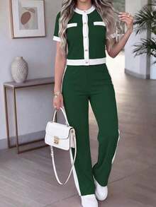 Conjunto casual de 2 piezas para mujer primavera/verano, diseño de bolsillo falso con botones de color contrastante, cuello redondo, manga corta y pantalones de cintura alta con ajuste relajado, elegante - Verde oscuro 62+ blanco - Ver 2
