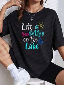 1 PcsLife Is Better On The Lake Summer Women Vacation Trip T-Shirt -Shirt For Spring & Summer, Printed Graphic Tee For Sport Lovers, 100% Cotton, 1pcs, Fabric Women's Spring Graphic Round Neck Short Sleeve Casual T-Shirt (Holiday Season)180g Cotton 100% - 黑色 - 查看 5