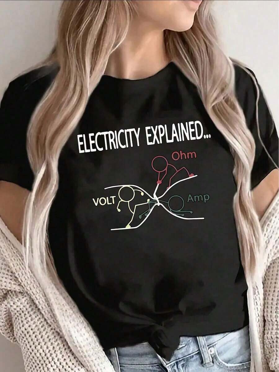 Under The Radar Lightweight Short-Sleeve T-Shirt Designed For Science Lovers, With A Design Explaining Electricity. Perfect For Casual Outings At Home Or Work, It Features Diagrams Of Volts, Ohms, And Amps. It Offers A Comfortable Fit: A Unisex Short-Sleeve Crew Neck T-Shirt Made Of Loose-Fitting Cotton With An Urban Vintage Style. - 黑色 - 查看 1