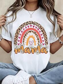Camiseta Casual de Manga Corta para Mujer, Blanca con Estampado de Arcoíris y Leopardo, Texto 'Mama' con Diseño Gráfico de Flores y Corazones para Maternidad y Tiempo en Familia - Blanco - Ver 1