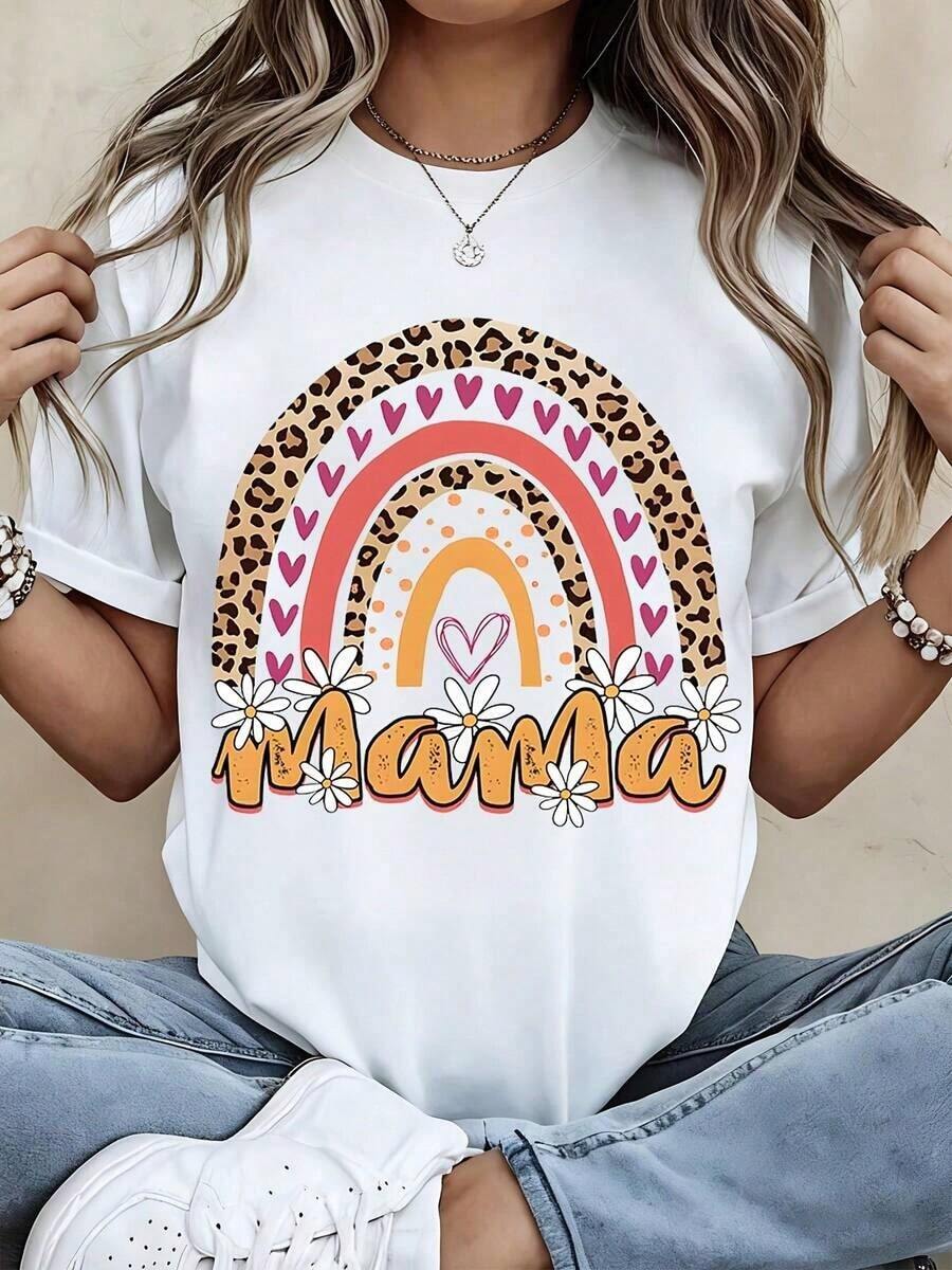 Camiseta Casual de Manga Corta para Mujer, Blanca con Estampado de Arcoíris y Leopardo, Texto 'Mama' con Diseño Gráfico de Flores y Corazones para Maternidad y Tiempo en Familia - Blanco - Ver 1