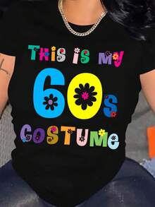 Ropa de mujer de talla grande con cuello redondo, camiseta de talla grande para mujer, estampado con la frase "Este es mi atuendo de los 60", manga corta casual con cuello redondo, top moderno para primavera y verano, adecuado para todas las estaciones. Blusas para mujer casual. - Negro - Ver 1