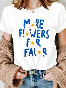 Atuendo Casual de Verano para Mujer con una Camiseta Blanca de Cuello Redondo Adornada con Diseños Florales Azules y Estampado de Margaritas - Blanco - Ver 1