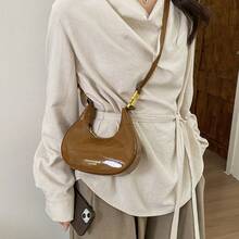 Niche Hand-Carrying Crescent Moon Bag Retro Simple Glossy One-Shoulder Female Bag Ins Style Temperament All-Match Ladies Messenger Bag - Brown - View 2