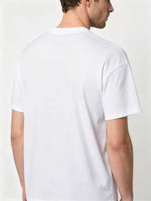 Officially Licensed Crew Neck T-Shirt For The 2026 World Cup, Featuring A Graphic Of The Heart-Shaped Flags Of The USA, Mexico, And Canada. Perfect For Matchday Events, Summer Outings, And As A Gift For Fans. A Great Choice For Supporters And Enthusiasts – High Quality. - 白色 - 查看 3