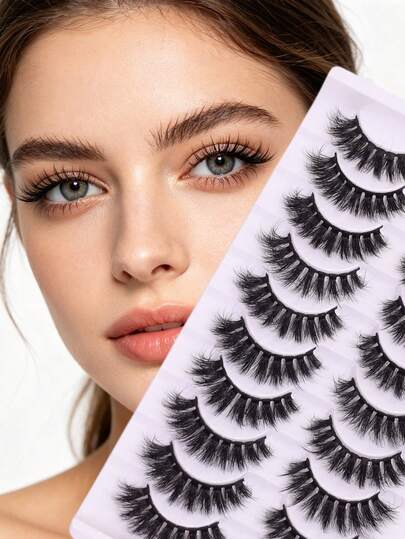 Voluminous, Fluffy, Multi-Layered False Eyelashes For A Natural, Glamorous Look