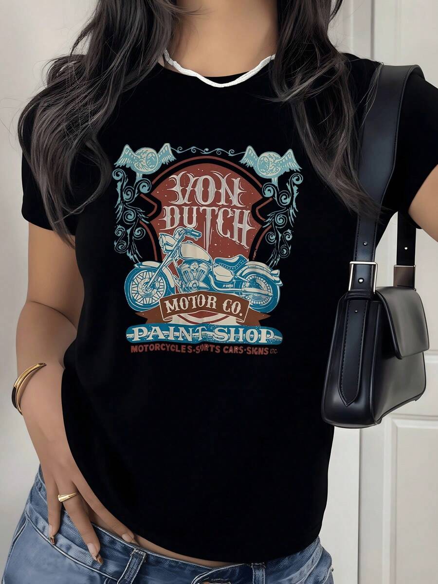 Classic Motorcycle With Wings Symbolizes Freedom And Adventure, Evoking A Passion For Travel And The Energy Of The Engine, Full Of Artistic Details. Comfortable, Modern Casual Women's T-Shirt, Ideal For Everyday Wear. - 黑色 - 查看 1
