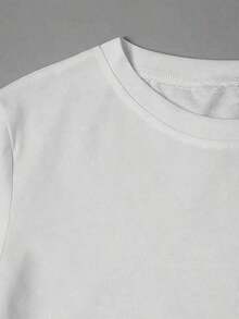 Camiseta gráfica temática de Shane Hollander de Heated Rivalry - Top de manga corta con cuello redondo, estilo casual para mujer, mezcla de poliéster suave, corte holgado, un esencial de moda. |   Diseño exquisito |   Suelto y cómodo |   Fácil de combinar | - Blanco - Ver 3