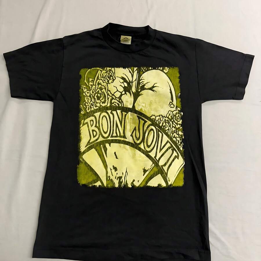 Bon JoviAAA Band Tour T-Shirt 2008 Band Photo On Back - L - Black - View 1