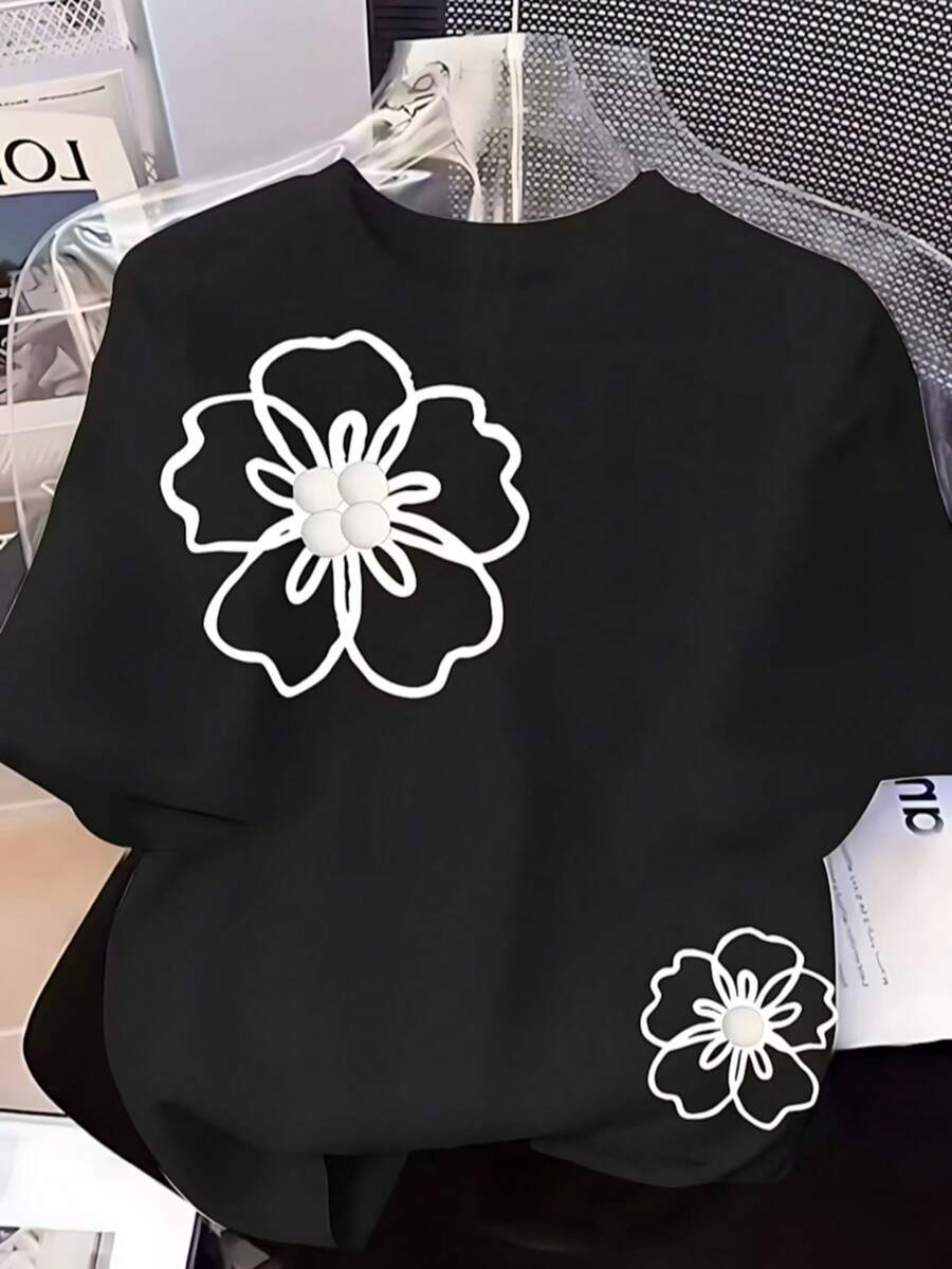 Camiseta femenina de cuello redondo con estampado por sublimación térmica, estilo tierno y juvenil, ideal para mamás dulces y perfecta para el Día de la Madre. - Negro - Ver 1