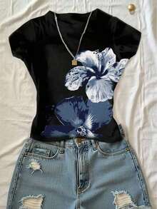 Camiseta de manga corta con estampado floral romántico para mujer - Negro - Ver 1