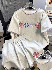 Conjunto de 2 piezas de camiseta y pantalones cortos casuales de mujer con bordado floral, para verano - Gris - Ver 1
