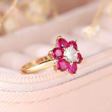 Vanel 1piece Chic Golden Statement Ring, Floral Design With Pink Petals And Clear Center, Fashion Jewelry For Women For Daily Wear - Golden Yellow-rose Red - View 2