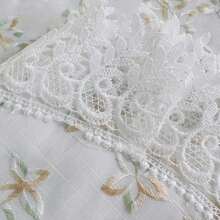 HXARTMIS 1件灰色亞麻格紋刺繡亞麻紋理桌布，鏤空波浪蕾絲飾邊長方形桌巾，鄉村復古風餐桌裝飾，適用於室內、戶外、婚禮、露台、茶會場景 - 白花+綠 - 查看 14
