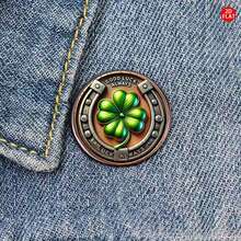 1pc 2D Flat "Horseshoe & Four-Leaf Clover" Brooch, Ideal For Daily Use, Celebrations, Birthdays, Parties And Gifts, Making It A Versatile Accessory For Any Season - A - View 4