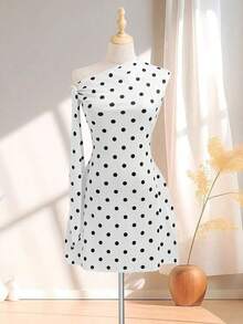 2026 Vestido corto de verano minimalista de mujer con tirantes de lazo, sin mangas y de unicolor asimétrico con lunares blancos - Rosa - Ver 10