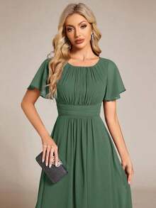Vestido de dama de honor de gasa con pliegues y mangas con volantes, vestido de noche elegante para invitados de boda en primavera - Verde Oliva - Ver 5