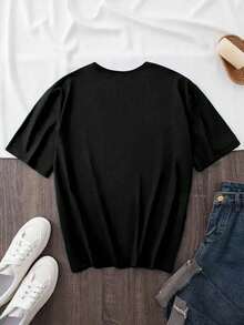 This High-Quality 100% Cotton T-Shirt Guarantees Exceptional Softness To The Touch, A Round Neck With A "Disney Bad Bear" Print, And Short Sleeves. - 黑色 - 查看 2