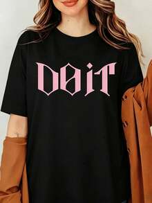 Strays Kids 3RACHA K-Pop Merch Graphic T-Shirt, Do It Pink Gothic, DO IT Logo & Group Shirt Stay Merch Shirt - Concert Outfit, Black Short Sleeve Crew Neck T-Shirt Unisex - Black - View 6