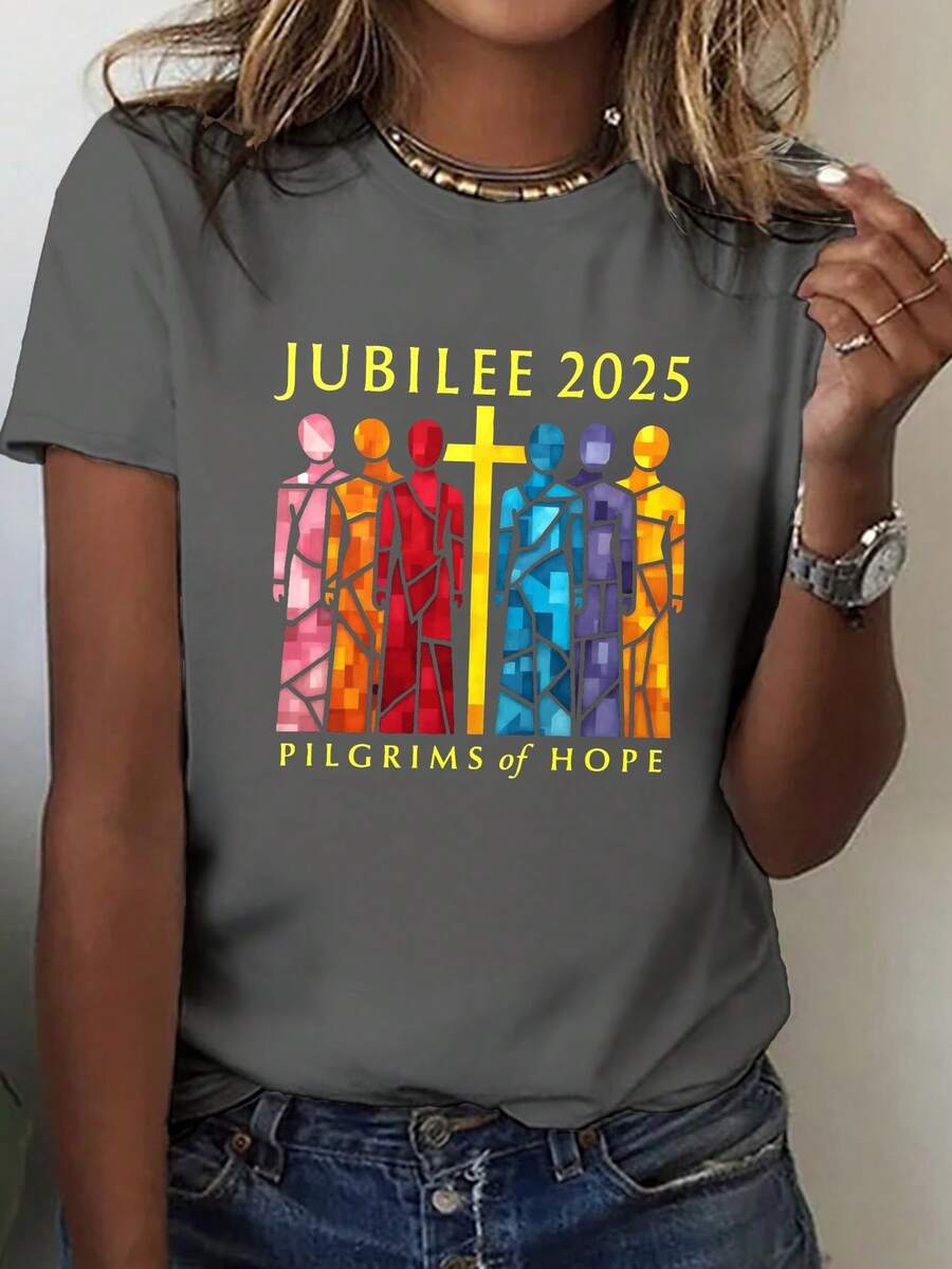 JUBILEE 2025 PILGRIMS de ESPERANZA Camiseta Estampada, Top Casual de Manga Corta y Cuello Redondo para Verano y Primavera, Ropa de Mujer - Gris Oscuro - Ver 1