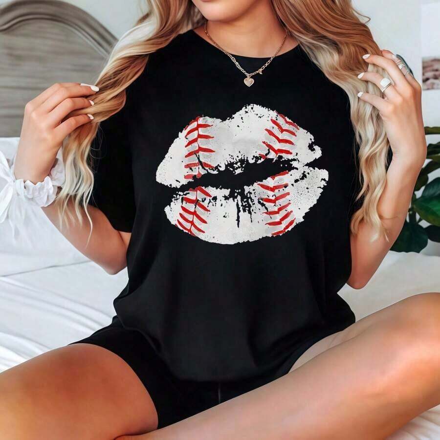 2026 Black Short Sleeve Baseball Lips Print T-Shirt Casual Clothing Blouses For Women - 黑色 - 查看 1