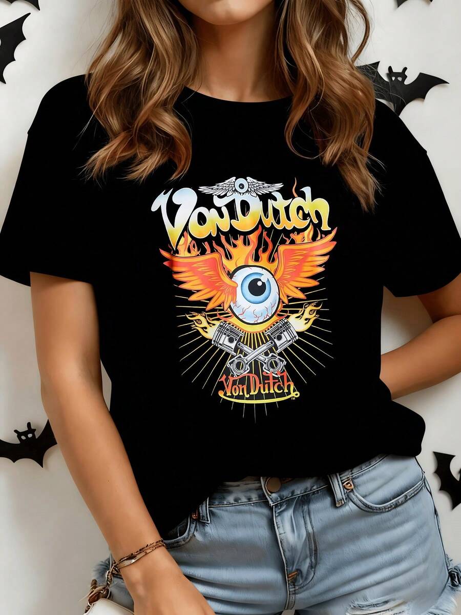 A Winged Eye Engulfed In Flames Symbolizes The Energy Of The Free Spirit And The Boundary-Breaking Vision Of Modern Life, Set Against A Backdrop Of Crossed Engines And Beams Of Bright Light. Casual Urban Women's T-Shirt - 黑色 - 查看 1