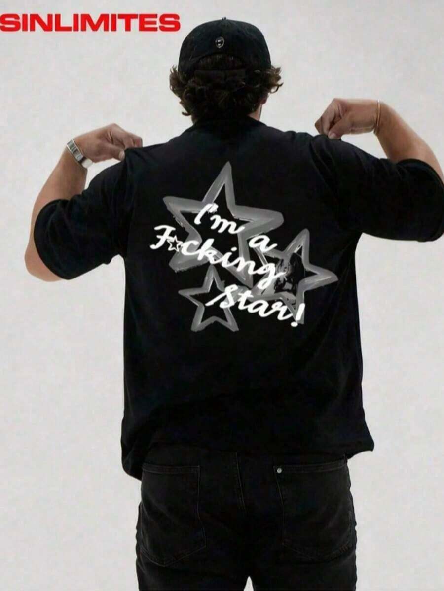 Esta camiseta de algodón inspirada en Y2K para hombres tiene un gráfico de "Soy una estrella brillante".Confeccionado con algodón suave y cómodo, presenta una silueta holgada de hip-hop y un impresionante estampado de personajes.Con un escote redondo y mangas cortas, es un estilo versátil perfecto para uso diario, moda urbana y más. - Negro - Ver 1