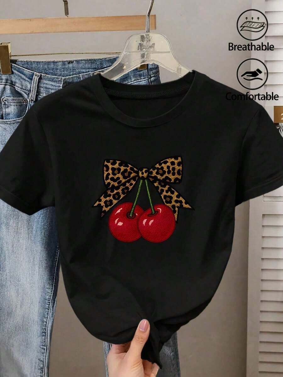 Camiseta Elegante de Manga Corta para Mujer con Estampado de Leopardo, Lazo y Cerezas, Cuello Redondo, Adecuada para Primavera, Verano y Otoño. Elegante y Versátil Para Viajes, Vacaciones y Uso Diario, Blusa de Estilo Vintage Casual, Disponible en Tallas S-XXL - Negro - Ver 1