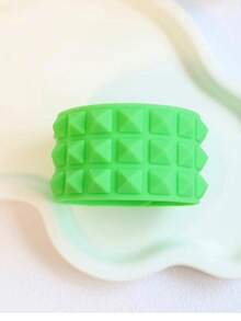 Aksesori Pasangan Baru, Gelang Silikon Piramida Punk Populer Eropa dan Amerika, Gelang yang Dipersonalisasi - Lime Green - View 7