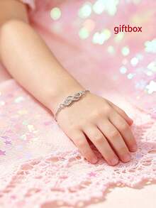 1pc S925 Sterling Silver Mobius Loop Bracelet, Geometric Niche Design With Embedded Synthetic Cubic Zirconia, Fashionable & Exquisite Girl's Jewelry, Suitable For Daily Wear, Birthday, Holiday Or Party Gift - Infinity Symbol - View 9