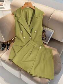 Conjunto de 2 piezas: Elegante chaleco sin mangas y pantalones cortos - Verde - Ver 1