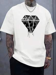 La selección premium de ropa casual de verano para hombre de Niu Wang incluye una camiseta de manga corta con cuello redondo acanalado, hecha de tejido de punto con un fondo negro y un patrón de diamantes rojos. El diseño está inspirado en la cultura urbana y es adecuado para actividades al aire libre. Esta camiseta estampada de verano para hombre resalta la individualidad y la moda, es cómoda y versátil, y es la elección perfecta para diversas ocasiones. - Blanco - Ver 1