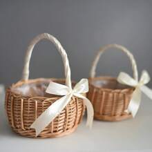 1 giỏ hoa bằng mây có tay cầm và nơ, 1 giỏ Phục Sinh đan thủ công bằng mây, thích hợp cho đám cưới. - A - Xem 1