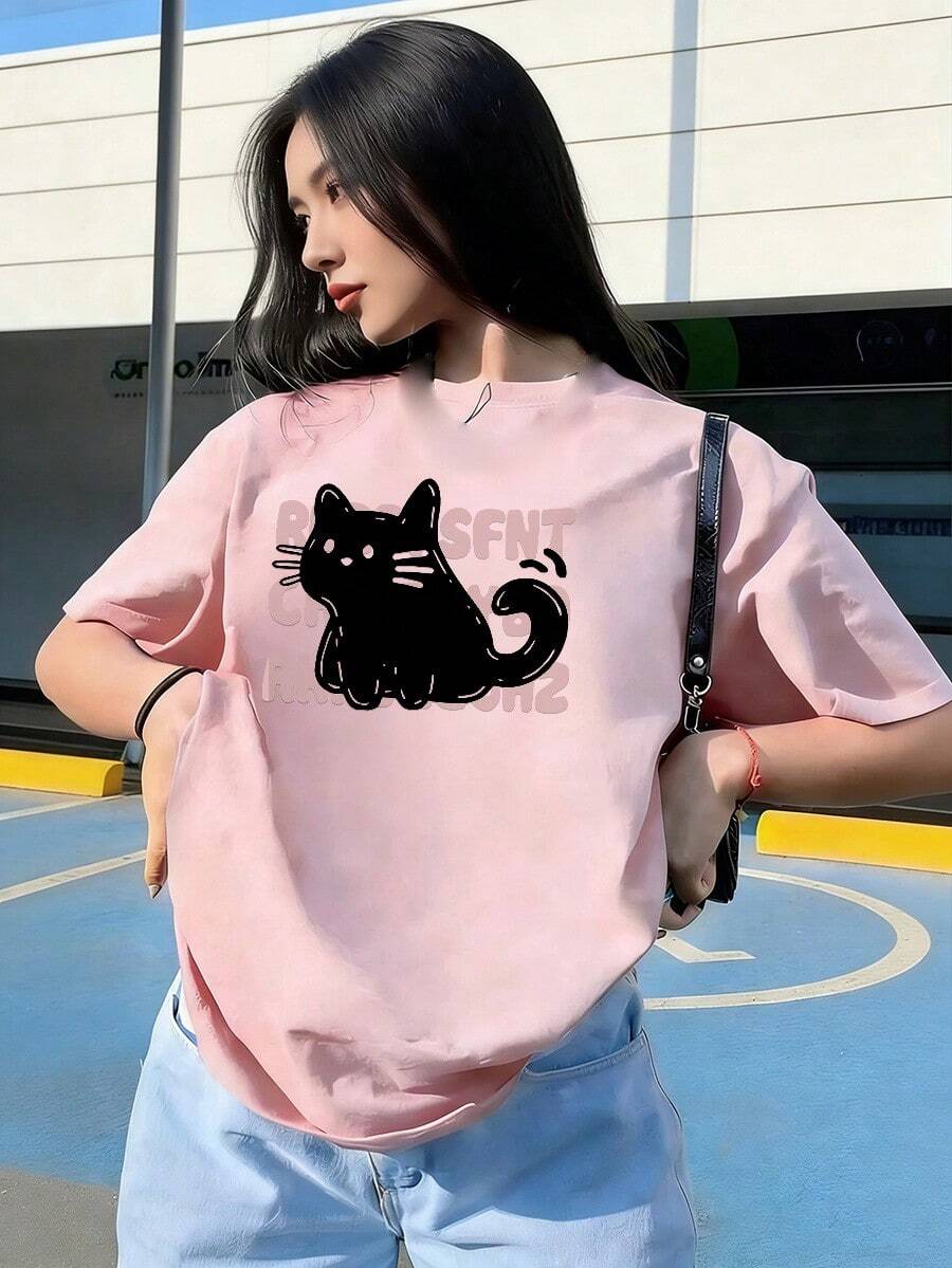 Funny Black Cat T-Shirt With Pink Text Background, Short-Sleeve T-Shirt For Spring/Summer 2026, Made In Mexico, 180 Grams. Cartoon Print, Couple Design, Suitable For Indoor Or Outdoor Wear. Crew Neck, Unisex, Ideal For Office And Leisure. One-Pack. - PK-P631577SLNDXZGY640 - 查看 1