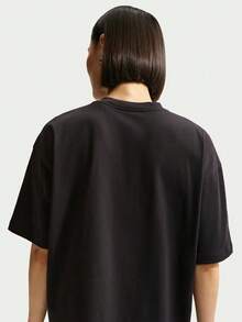 Nike Sportswear 女款宽松印花短袖T恤 IR7849-010 - 黑色 - 查看 4