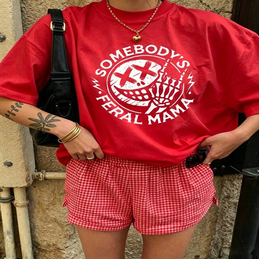 Heartfelt Daily Casual Graphic T-Shirt 100% Cotton Oversized Soft Breathable Casual Crewneck Short Sleeve Top Vintage Aesthetic Red Checkered Shorts Street Style Fashion Lovers Casual Wearers Daily Outfit Enthusiasts Gift Givers - 紅色 - 查看 1