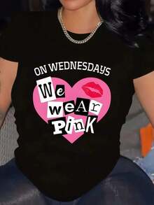 Soft, Breathable, And Lightweight For All-Day Comfort. This Comfortable Crew Neck T-Shirt Features A 'Wednesday Rose' Heart Print And Is Made Of Machine-Washable Polyester Fabric. It Makes A Great Gift For Friends And Loved Ones. The Classic Crew Neck And Relaxed Fit Flatter All Body Types And Are Easy To Pair With Jeans, Shorts, And Leggings. - 黑色 - 查看 3