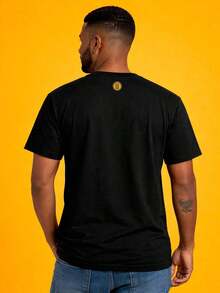 Versatile.1pac.100% cotton.Minimalist black cotton tee with beer themed print, classic Brazilian style for bar and casual gatherings.Moda Corte - nero - Visualizzare 3